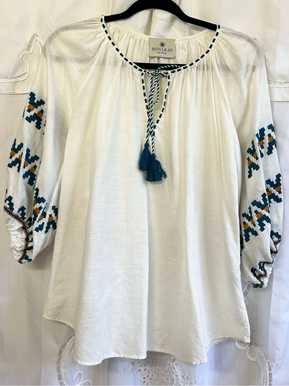 Benaras by Citrus White Embroidered Boho Peasant Blouse Size XS